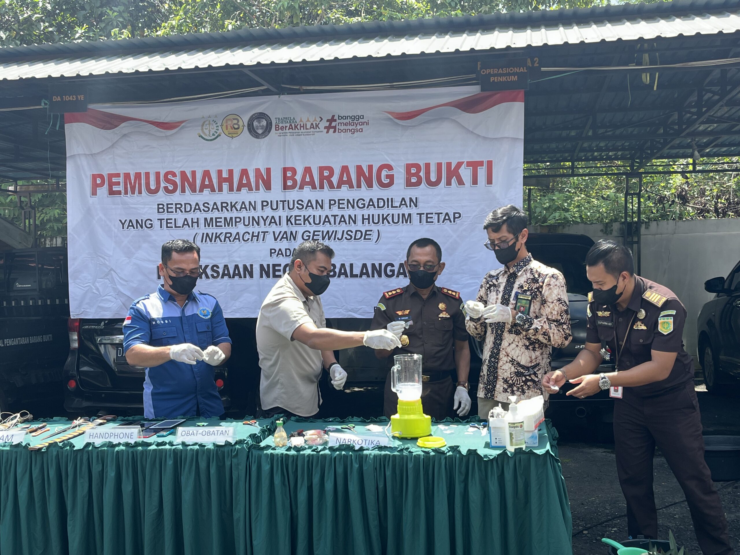 Pemusnahan Barang Rampasan yang telah mempunyai kekuatan hukum tetap (Inkracht) Pemusnahan Barang Rampasan yang telah mempunyai kekuatan hukum tetap (Inkracht)