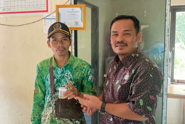 Sosialisasi P4GN sekaligus Deteksi dini/tes urine kepada Pemerintah Desa Marajai Kecamatan Halong dalam rangka Desa Bersinar (Bersih Narkoba)